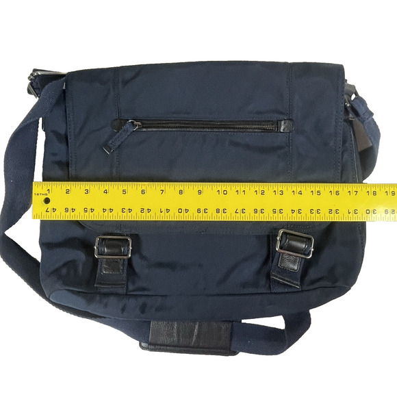 Banana Republic Messenger Bag Navy Blue Durable Nylon Adjustable Strap Laptop - Picture 8 of 11